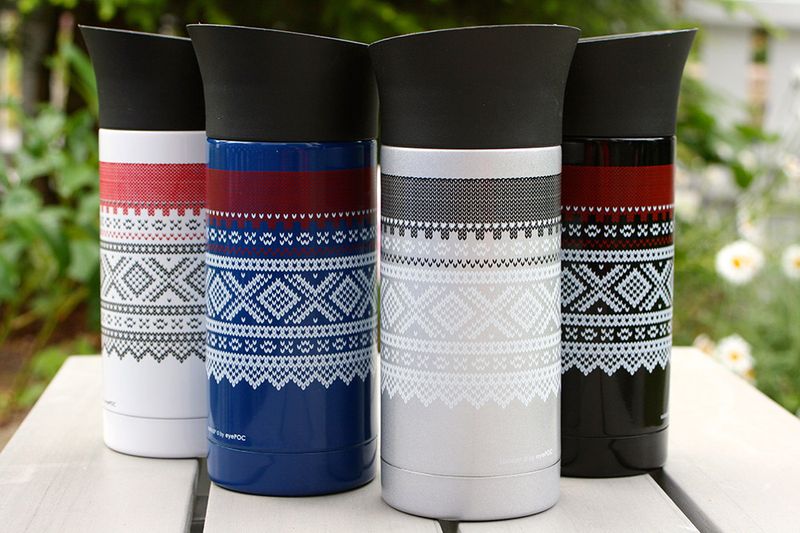 White thermo mug in the classic Marius pattern